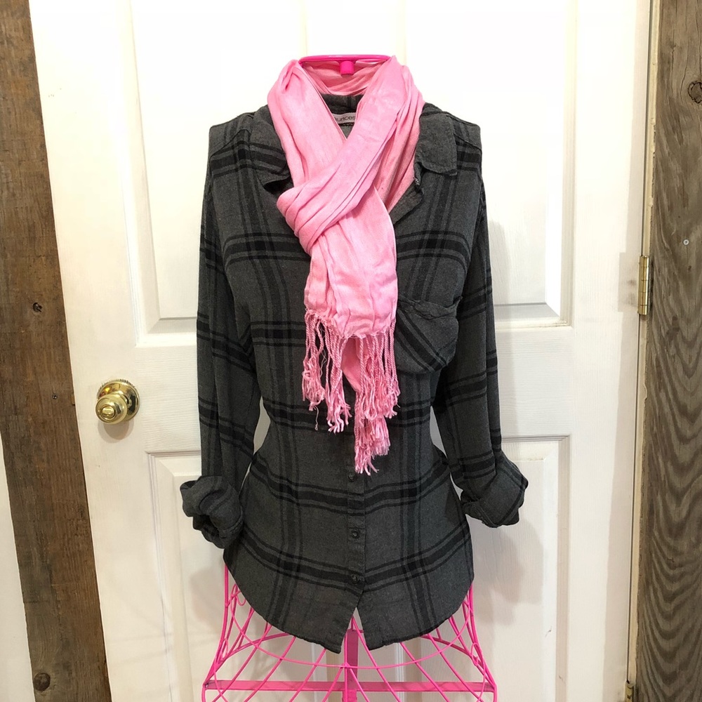 Maurices plaid top size 1